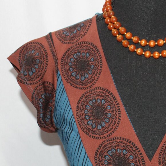 BCBGMaxAzria Cap Sleeve V-Neck Dress w/Matching Trim - Picture 5 of 16